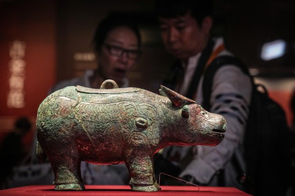 配资开户查询网 “看·见殷商”展明天对公众开放，一批珍贵文物首次亮相京城